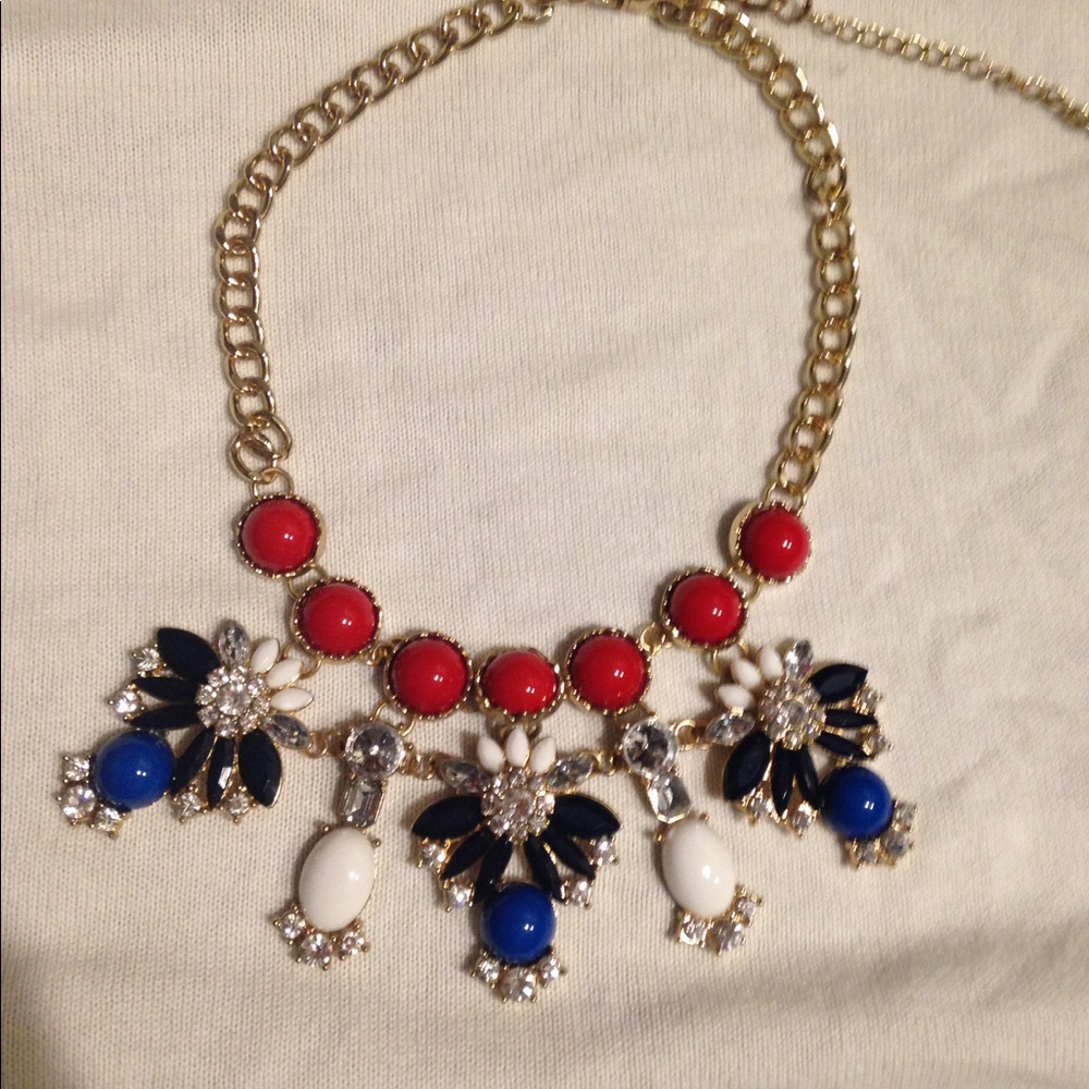 Statement necklace euc!